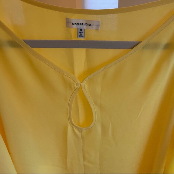 Max Studio Yellow Open Shoulders Blouse - Picture 4 of 4
